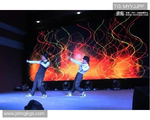 深圳飞盘队在全国街舞大赛中的精彩表现与成长历程全景回顾